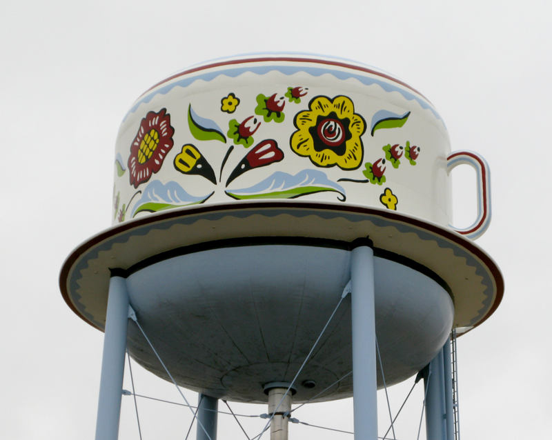 Illustration for article titled 7 of the World's Weirdest Water Towers